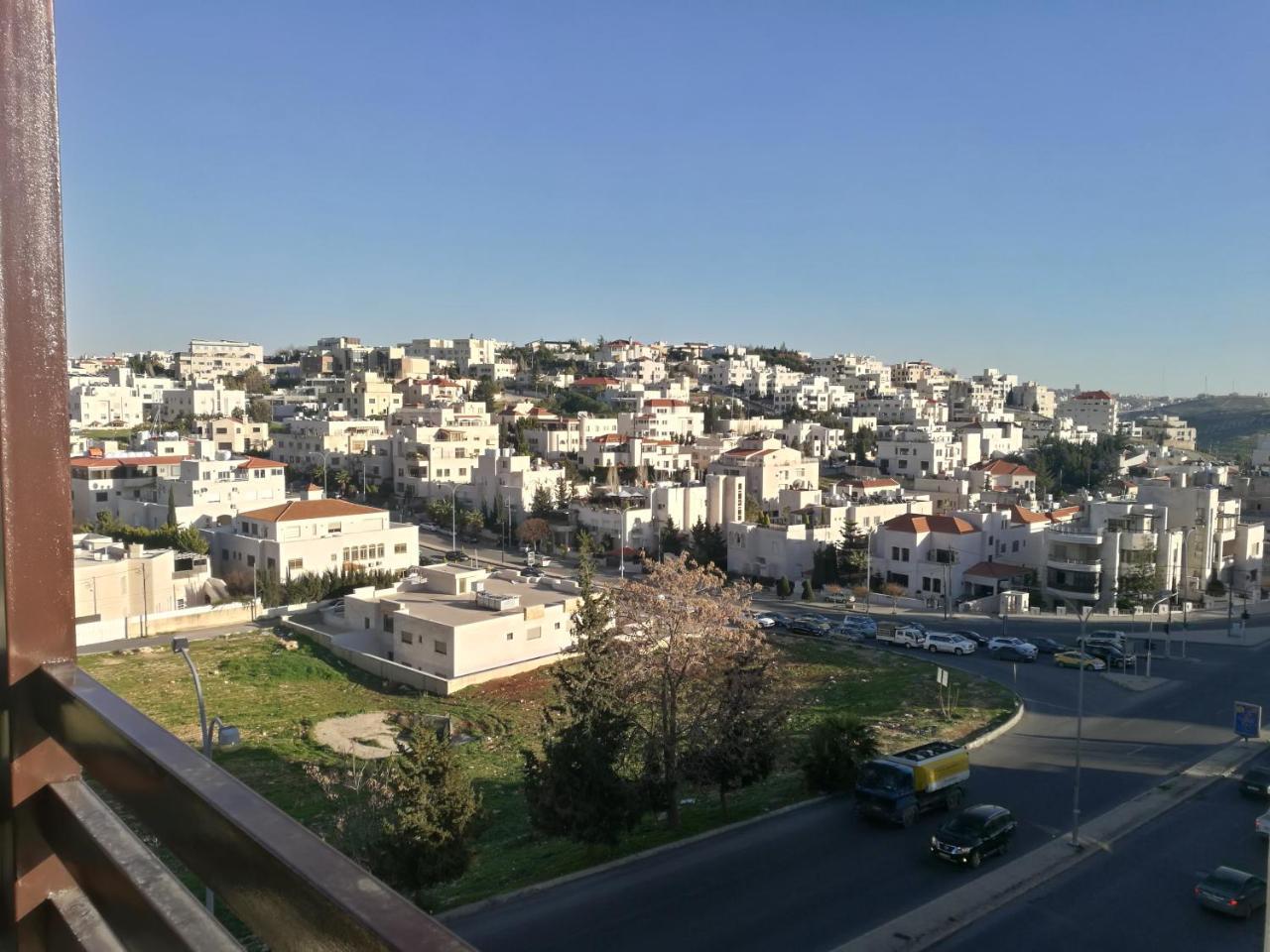 Dair Ghbar Gate Apartments Amã Exterior foto